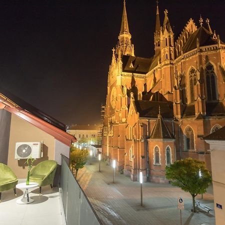Apartmani I Sobe Pejacevic Osijek Bagian luar foto