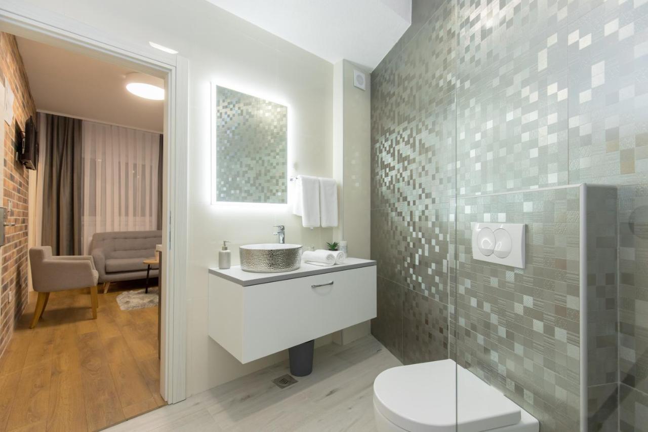Apartmani I Sobe Pejacevic Osijek Bagian luar foto