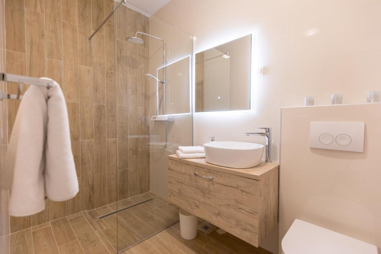 Apartmani I Sobe Pejacevic Osijek Bagian luar foto